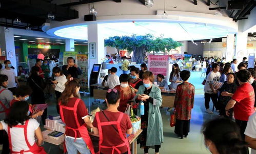 濰坊巾幗家政廣場(chǎng)迎來首場(chǎng)“家政大集”，超2000人趕集選服務(wù)